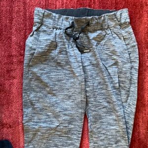 LuLu Pant on the fly